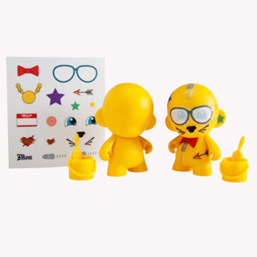 Kidrobot / DIY 2" Munny Blind Box Figure