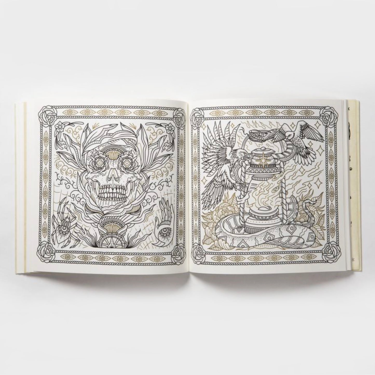 Laurence King / The Tattoo Flash Colouring Book