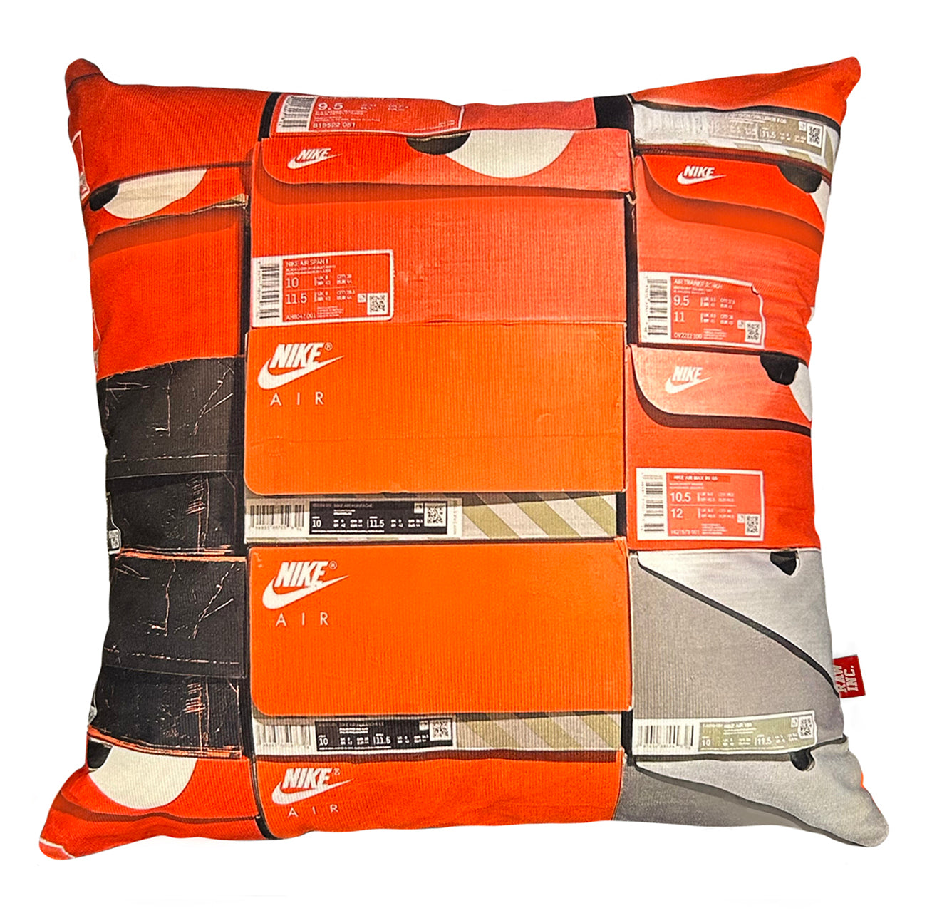 Raw Inc / Max Box V2 Sneaker 50x50cm cushion