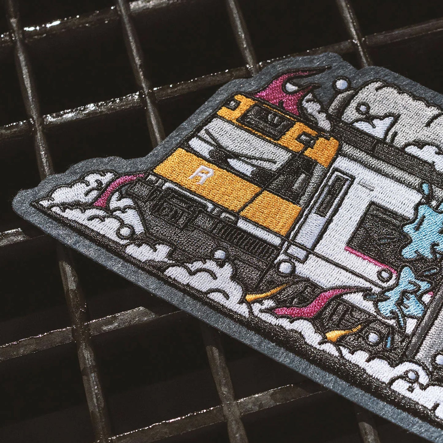 Vandals on Holidays / We Hate Mondays Rodalies Woven Patch